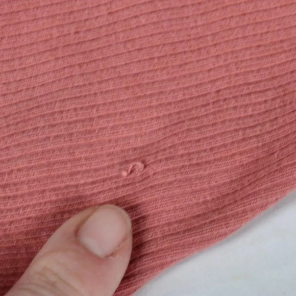 Gymshark Crop Cut Out Top - Picture 9 of 9